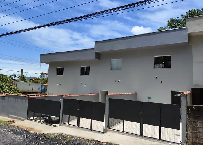 Apto Novo 400M Da Praia Enseada Ubatuba